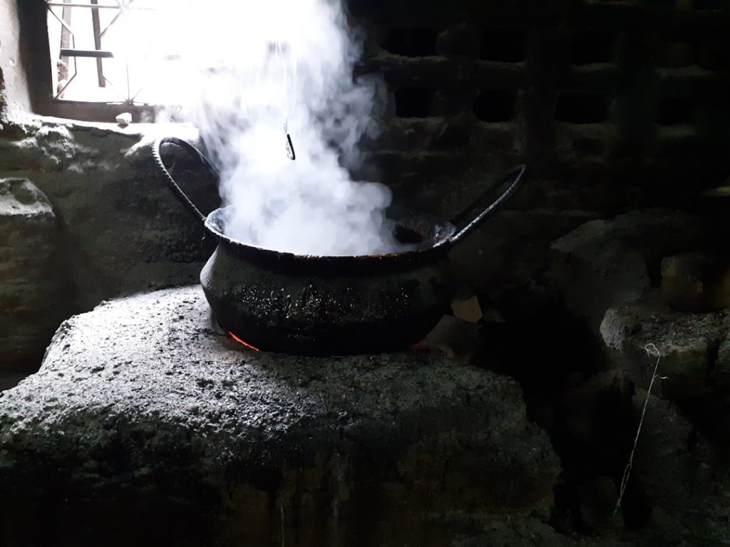 Photo Boiling pot